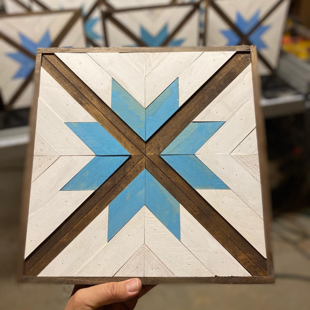 RECLAIMED WOOD: SQUARE QUILT ART